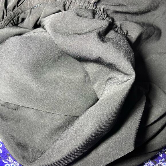 Lovers & Friends Floral Blue Surplice Isabelle Romper Pockets Flowy Size XS - Picture 8 of 16